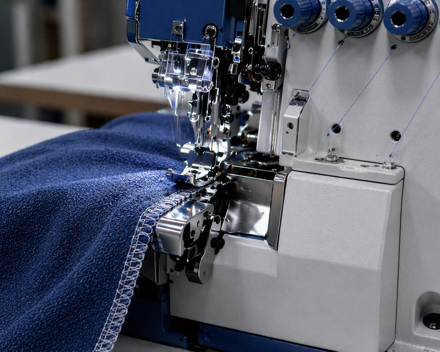 Professional Serger / Overlock Machine