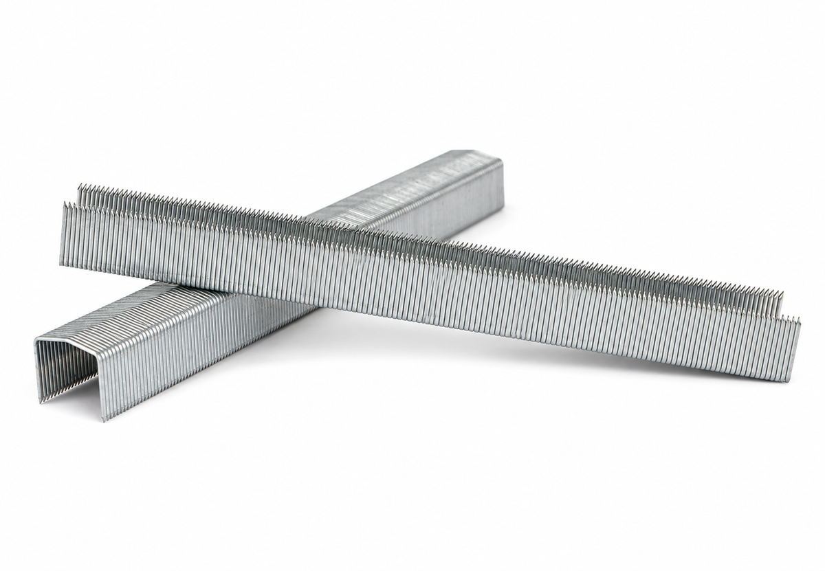 Superior 3/8 Galvanized Divergent Staples for Bostitch & Salco