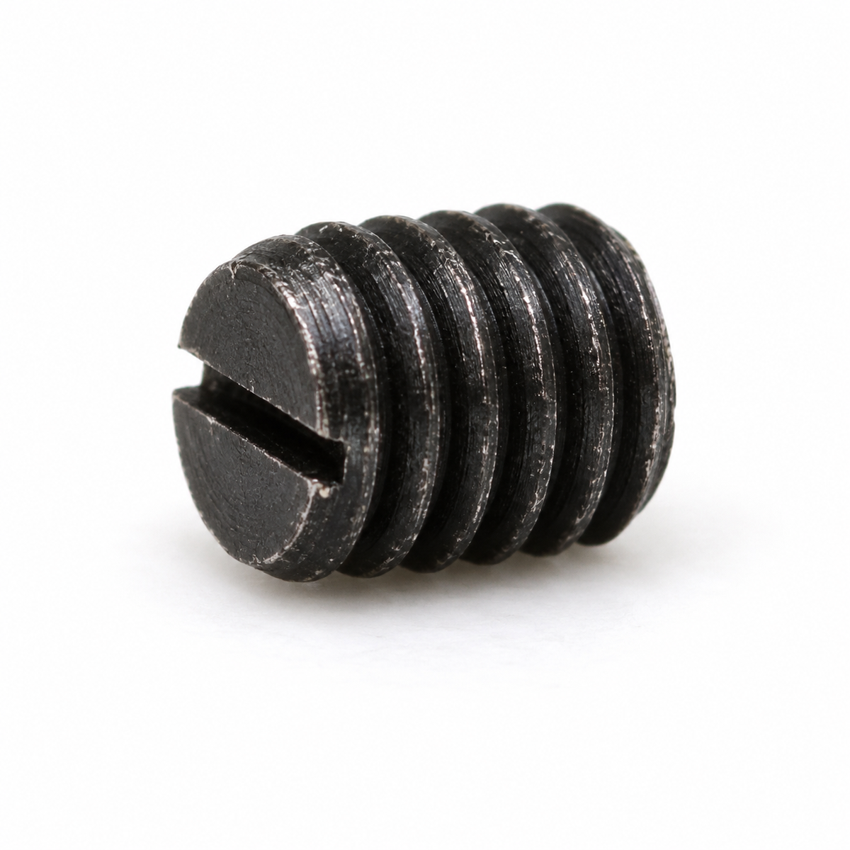 Superior Needle Screw for JUKI MO-Series — 1/8-44, 3 mm Length